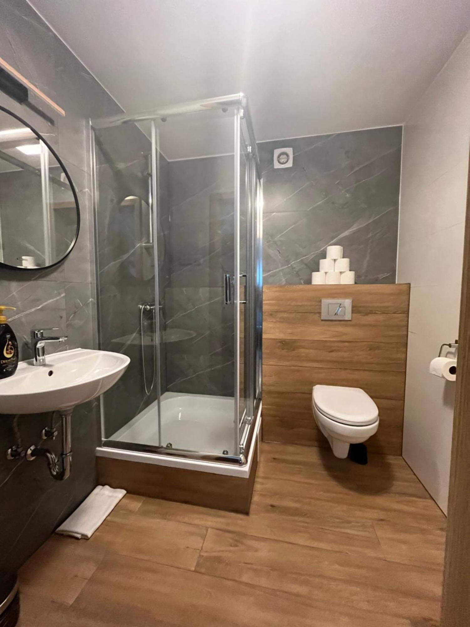 Dom Kolping Hostel Красков Екстериор снимка