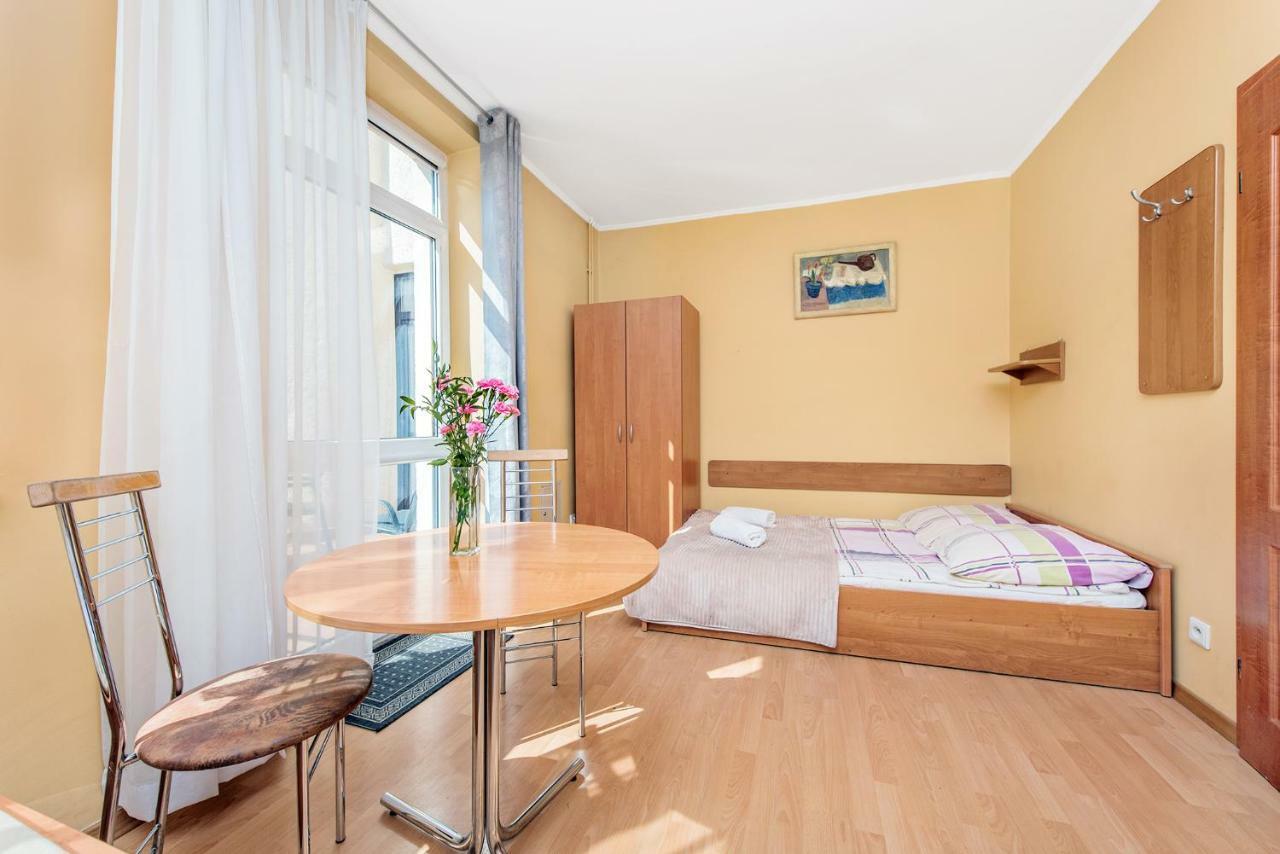 Dom Kolping Hostel Красков Екстериор снимка