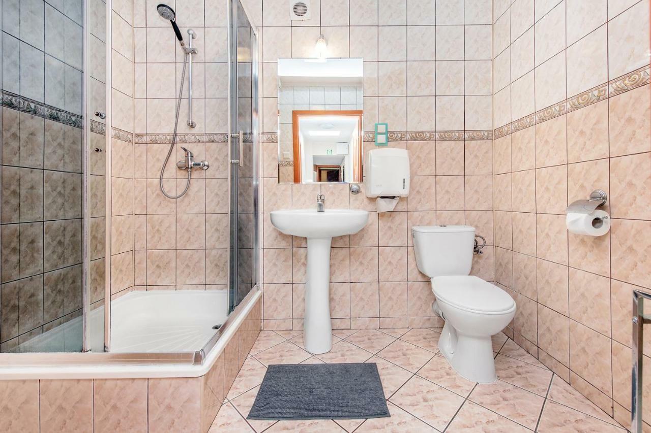 Dom Kolping Hostel Красков Екстериор снимка