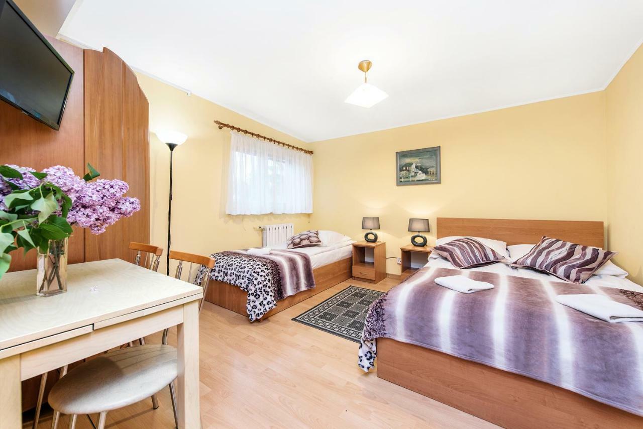 Dom Kolping Hostel Красков Екстериор снимка